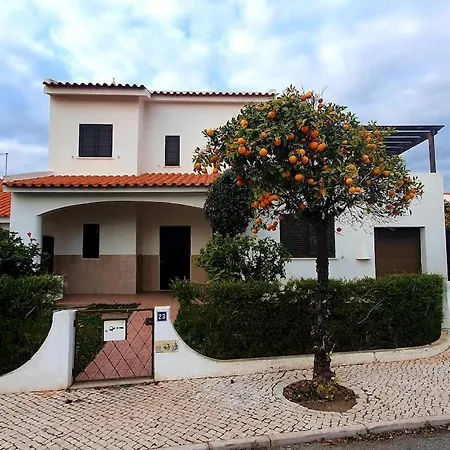 Lovely House Moradia V4 Com Piscina Hébergement de vacances